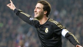 24VS体育直播-火箭队Douglas球员数据与职业轨迹分析